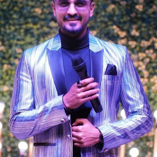 Friendly Host Akash 🎤