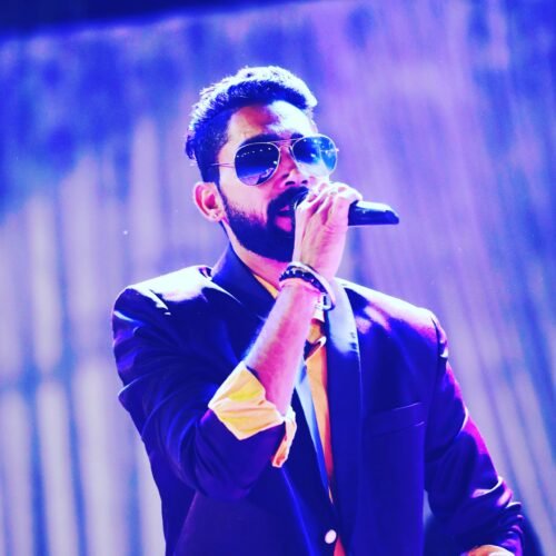 Anchor Himanshu shukla
