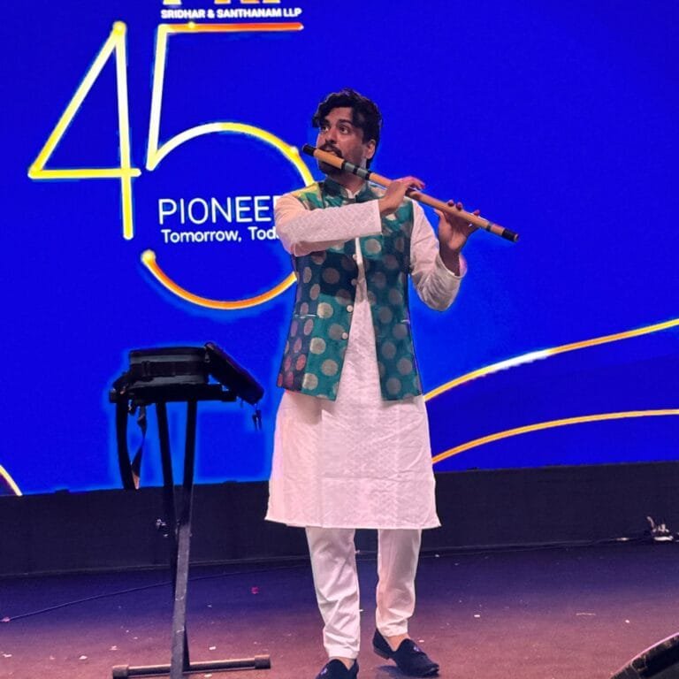 Read more about the article Flute player/Instrumental band