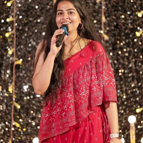 Anchor Priya Parwani