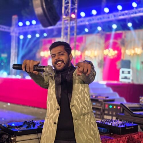 Anchor Himanshu Paliwal